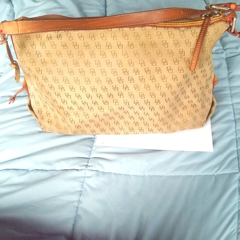 Doonie and Bourke purse